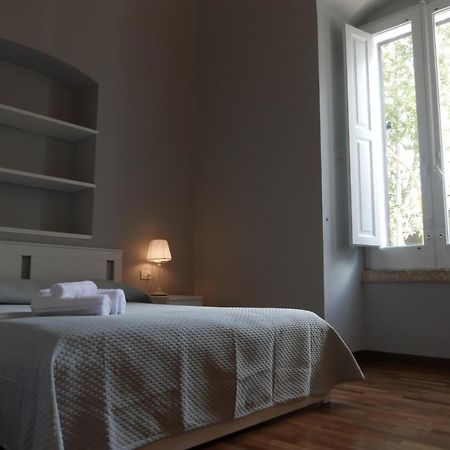 Suite 261 - Intero Appartamento Nel Centro Di Бари Екстериор снимка