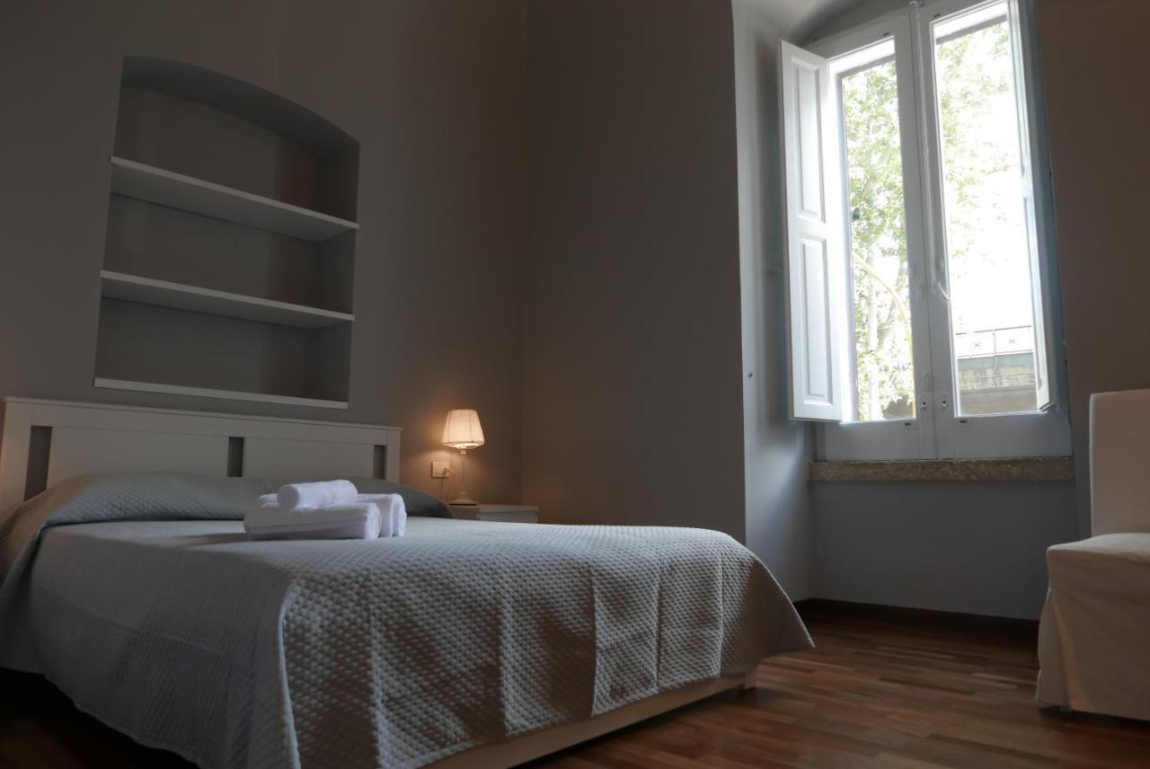 Suite 261 - Intero Appartamento Nel Centro Di Бари Екстериор снимка