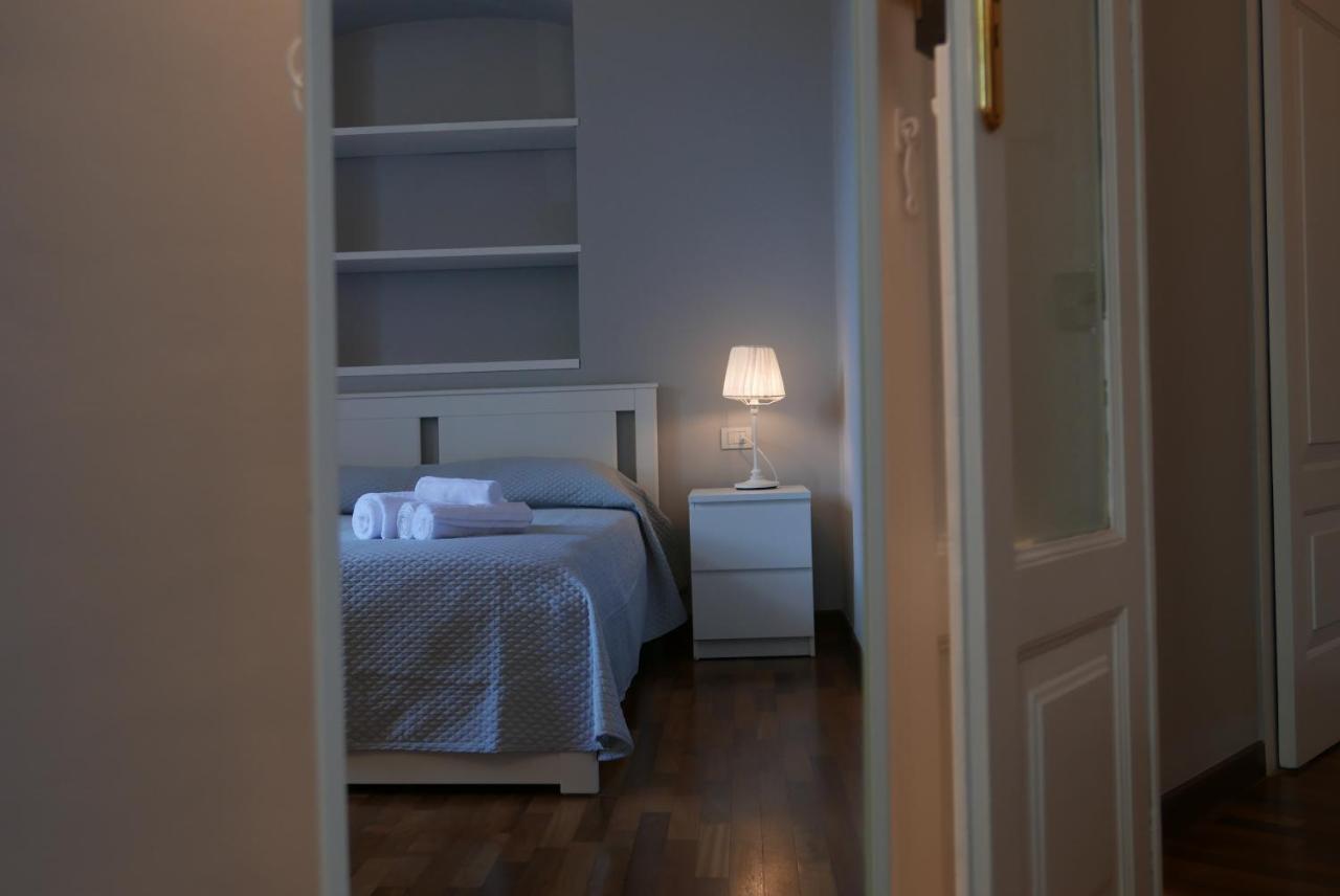 Suite 261 - Intero Appartamento Nel Centro Di Бари Екстериор снимка