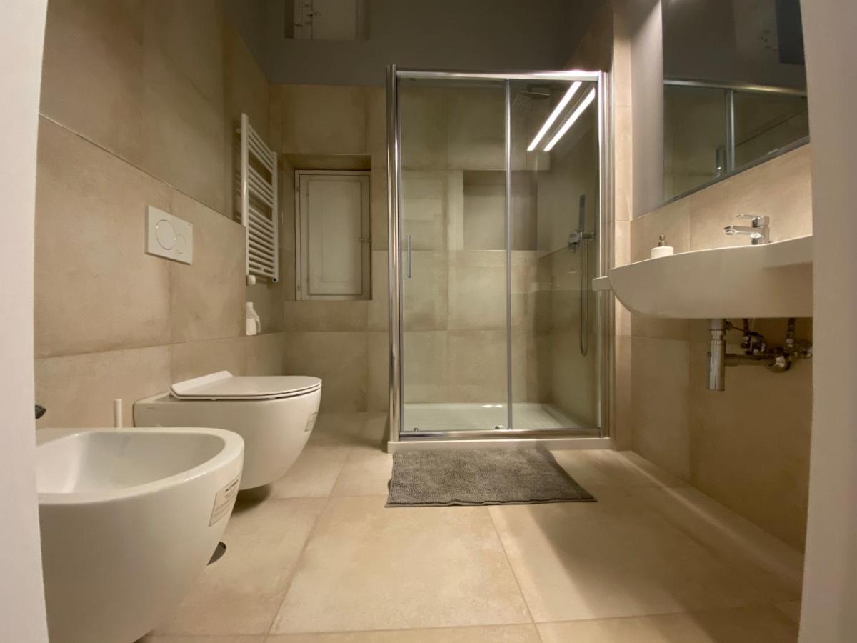 Suite 261 - Intero Appartamento Nel Centro Di Бари Екстериор снимка