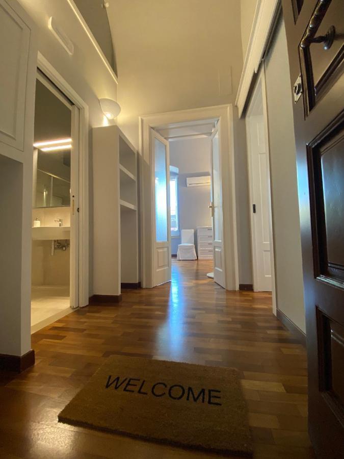 Suite 261 - Intero Appartamento Nel Centro Di Бари Екстериор снимка
